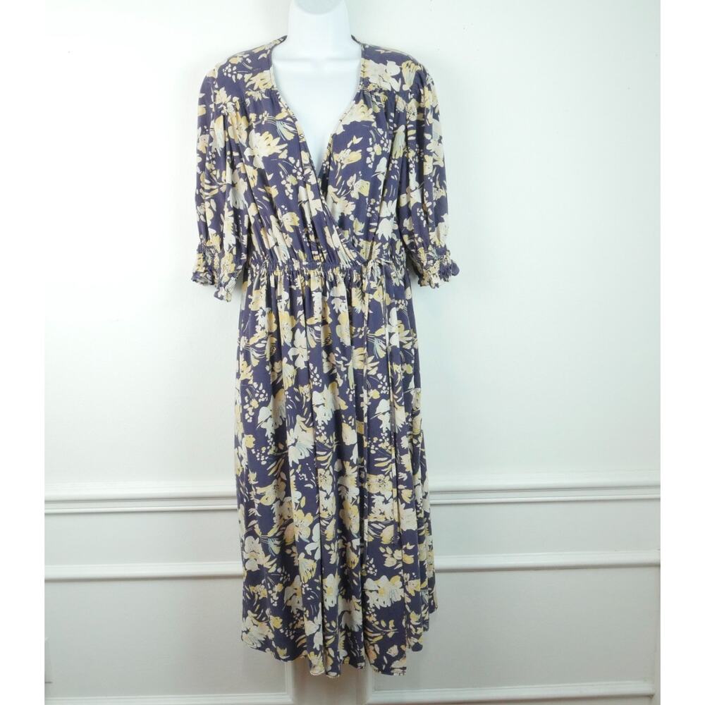 A piece Apart Lucinda Floral Wrap Dress Medium Navy Blue Midi Feminine Cotttage